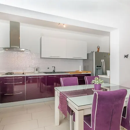 Appartamento Mario Podstrana